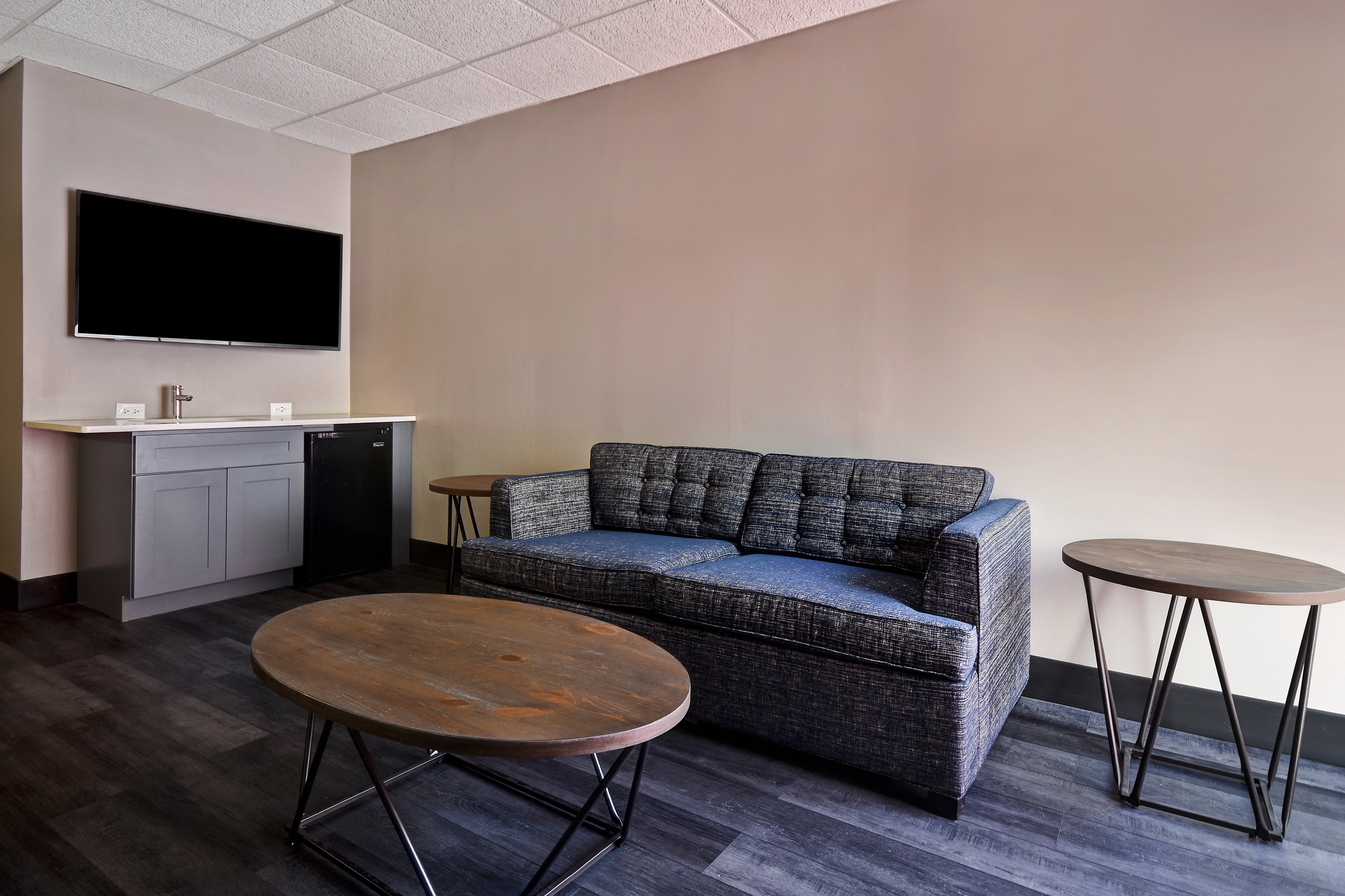 HOLIDAY INN PHILADELPHIA-CHERRY HILL 45/79