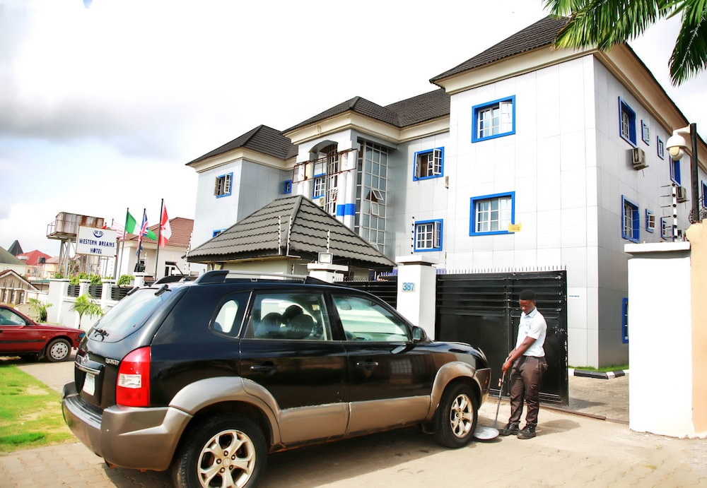 Western Dreams Hotel 44/50