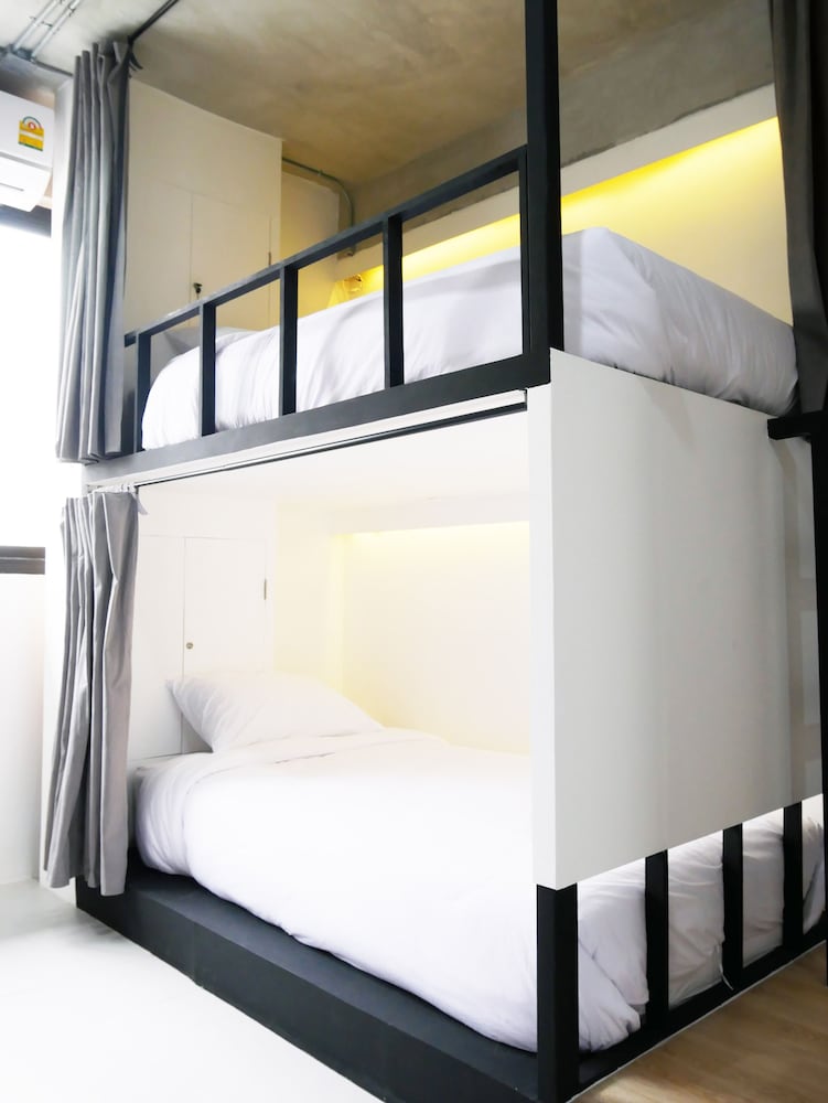 The Companion - Hostel 19/45