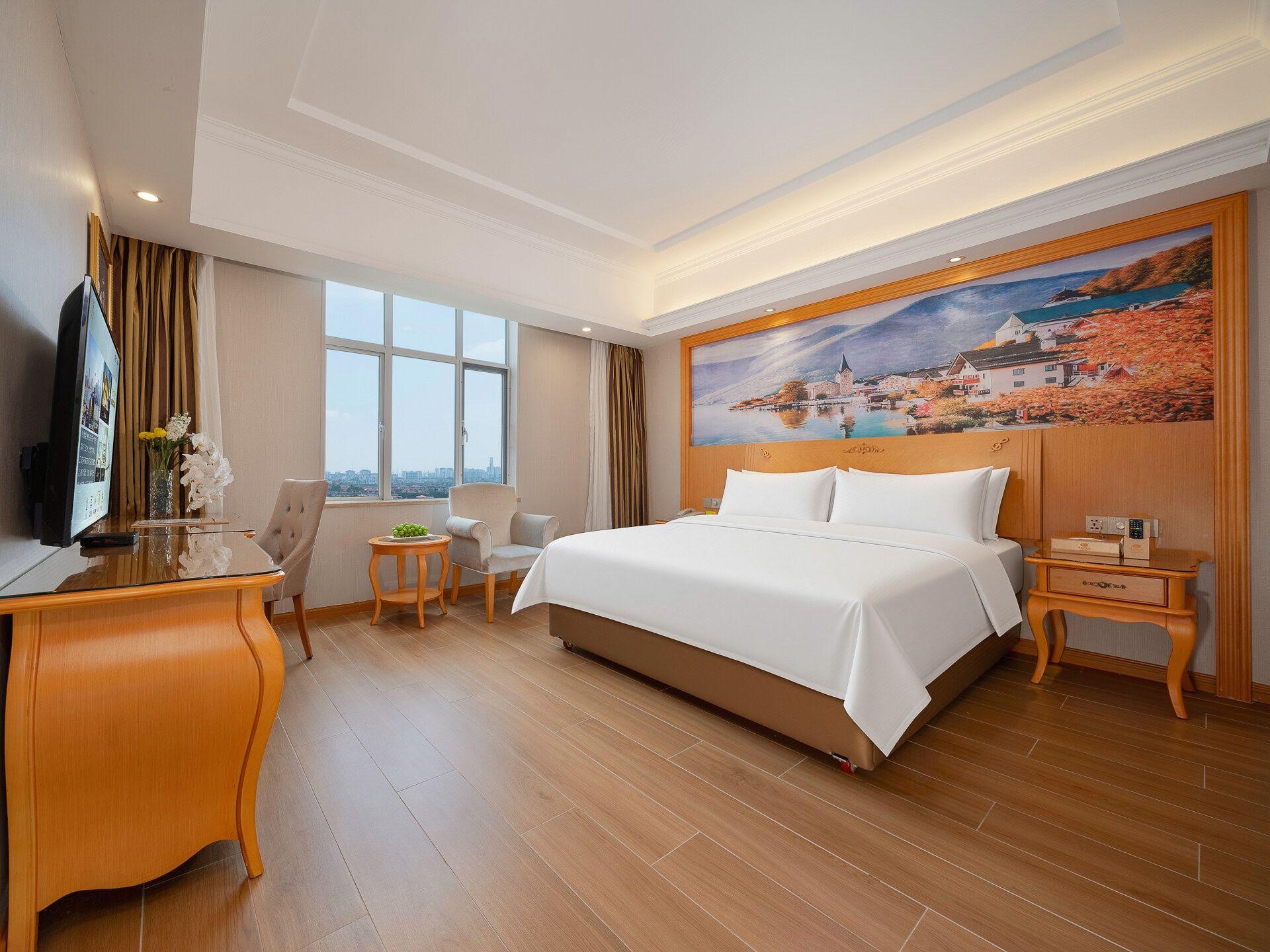 Vienna Hotel (Zhongshan Rainbow Avenue) 22/58