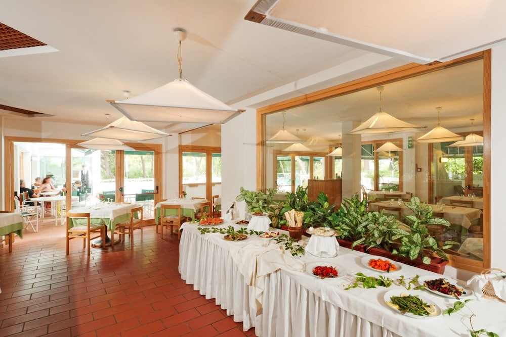 HOTEL KYRIE ISOLE TREMITI 20/40