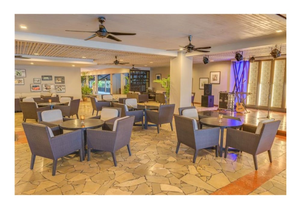 The Taaras Beach and Spa Resort 32/50