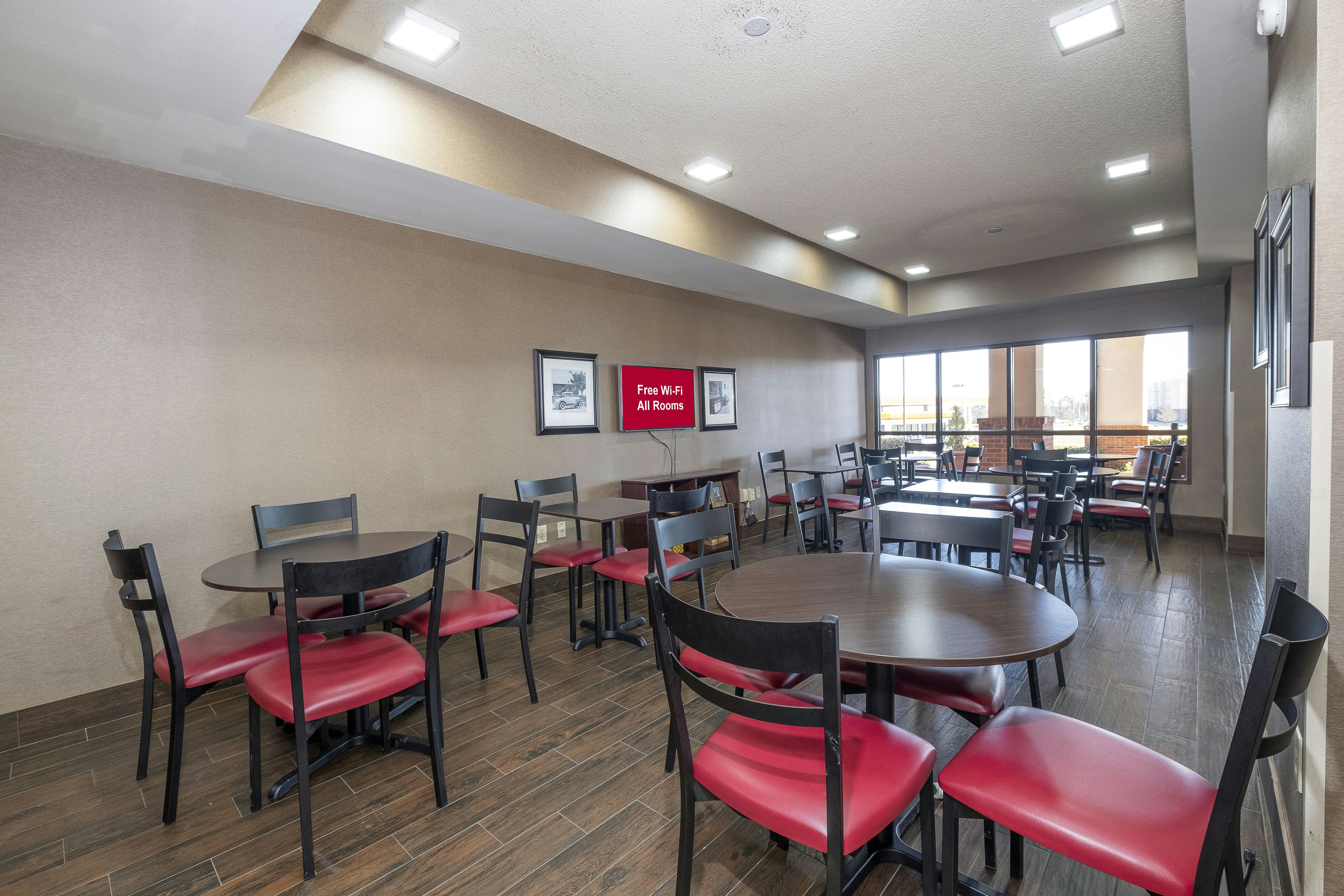 Red Roof Inn Prattville 34/42