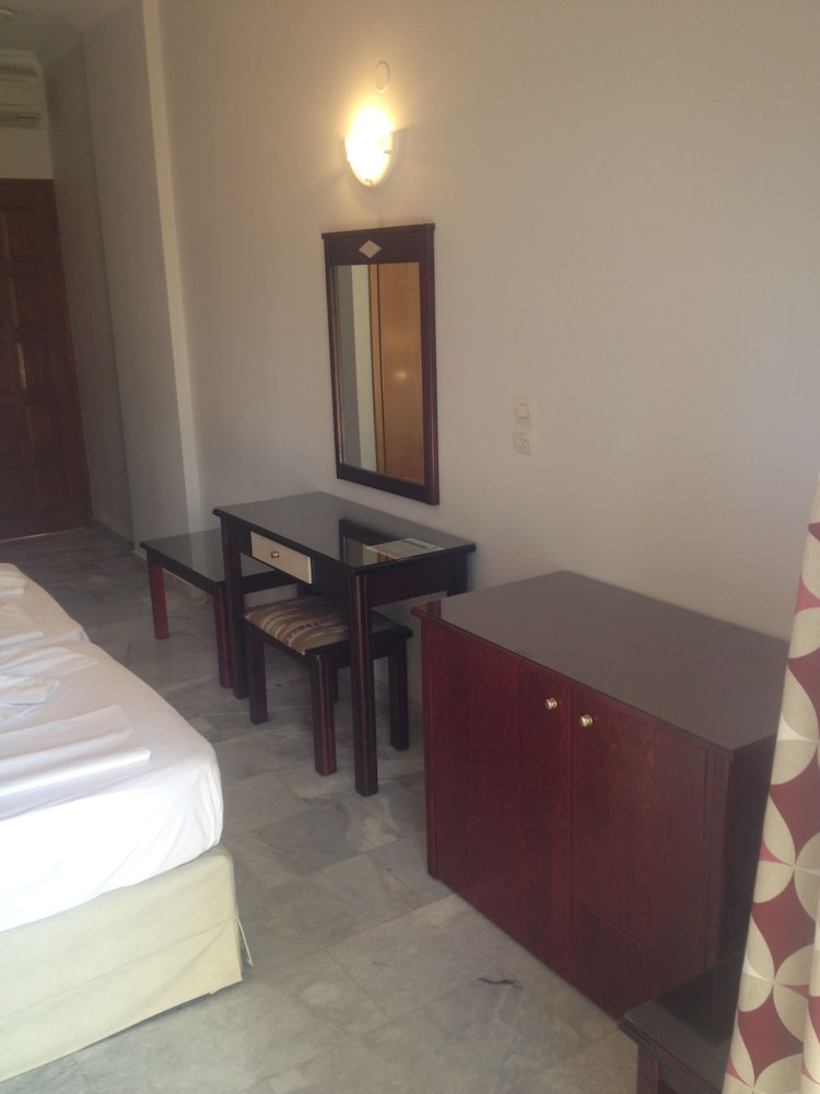 Kyriaki Hotel 48/64