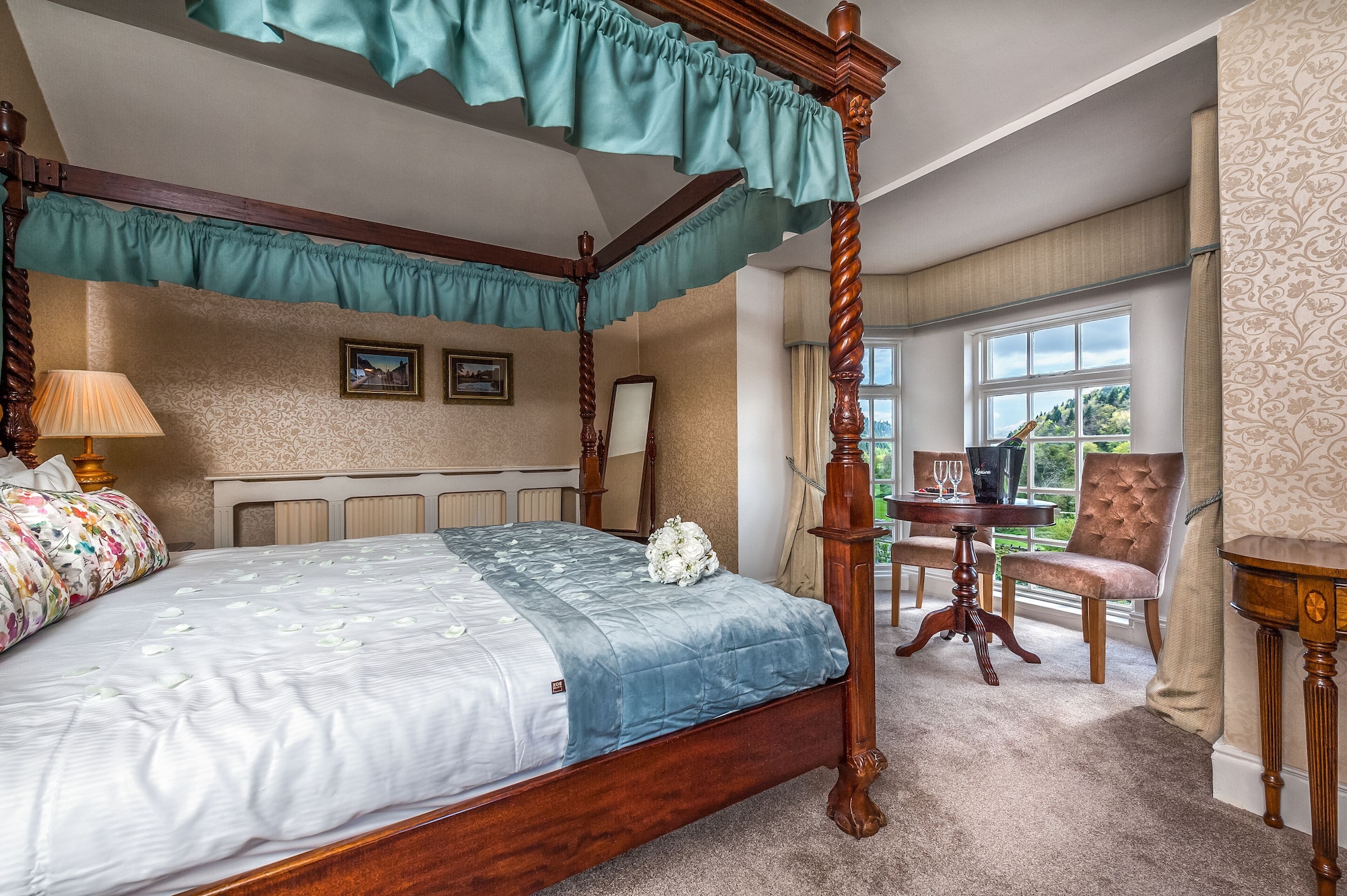 Queen Bed