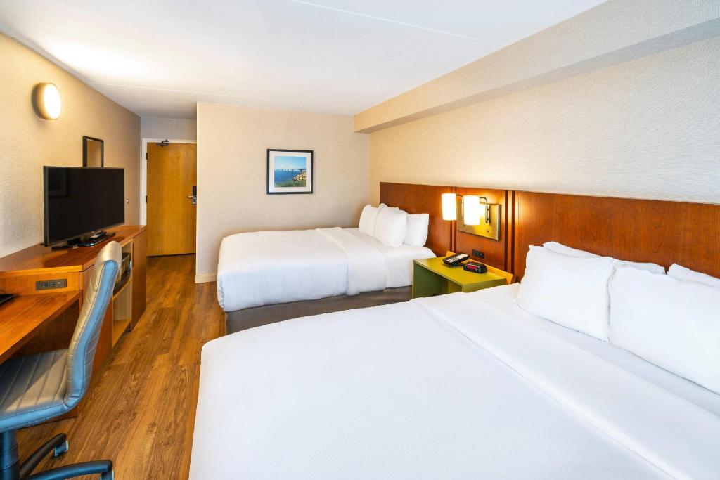 Upgrade, 2 Queen Beds