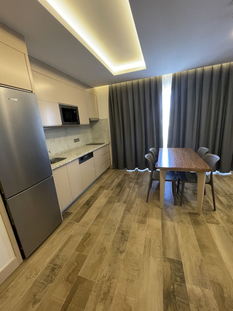 Green Garden City Luxury Apartments 22/37