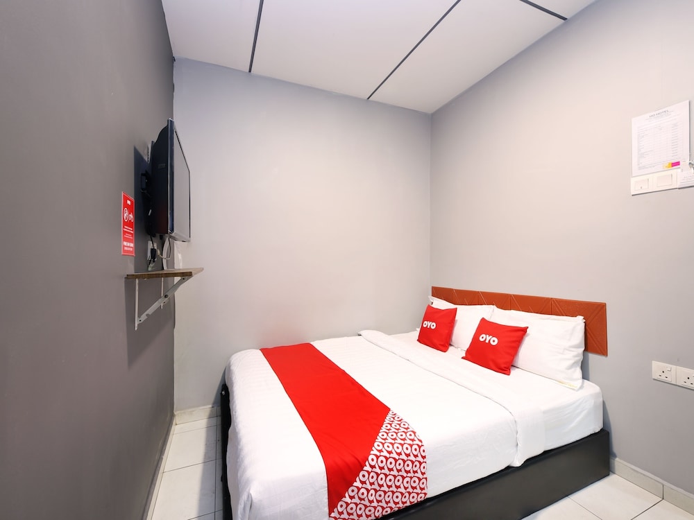 Oyo 1184 Ho Hotel 11/22