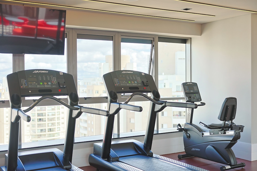 Radisson Red Ibirapuera 16/40