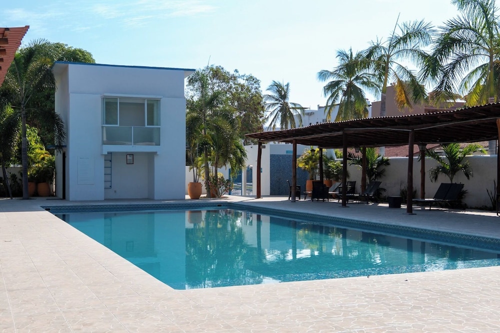 Santa Cruz Huatulco Hotel 2/50
