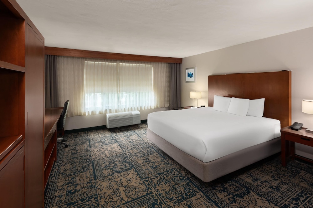 Wyndham Garden San Antonio Airport Northeast 19/49