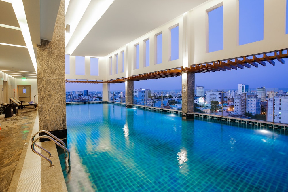 Muong Thanh Grand Saigon Centre Hotel 46/71