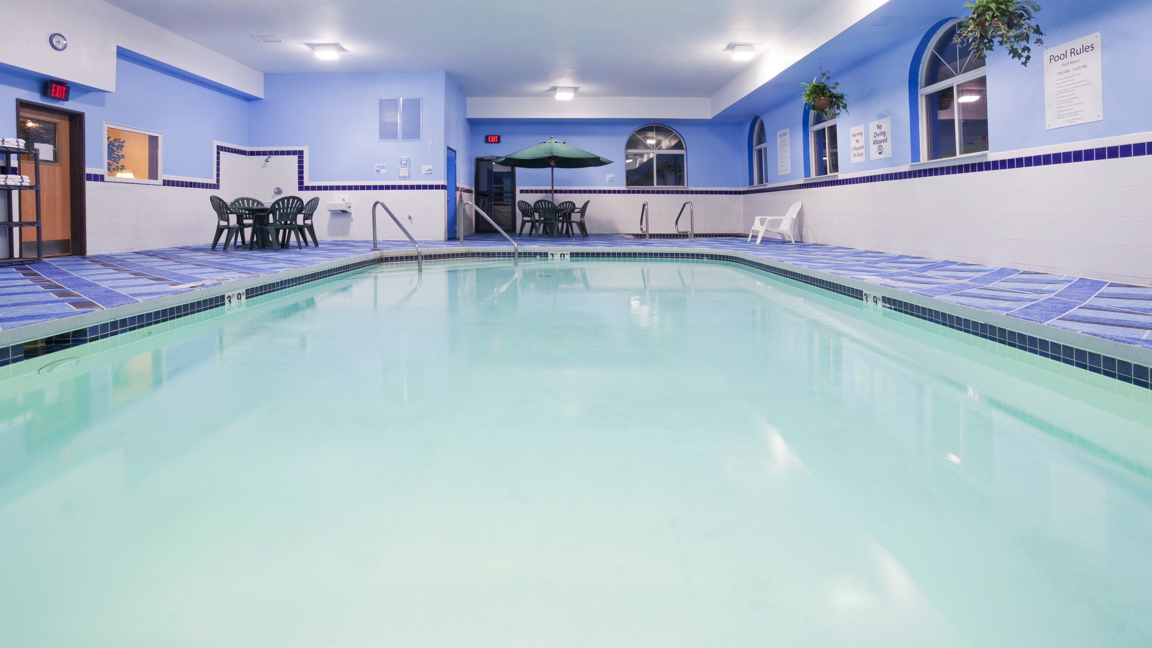Holiday Inn Express Deforest Madison Area, an IHG Hotel 38/65