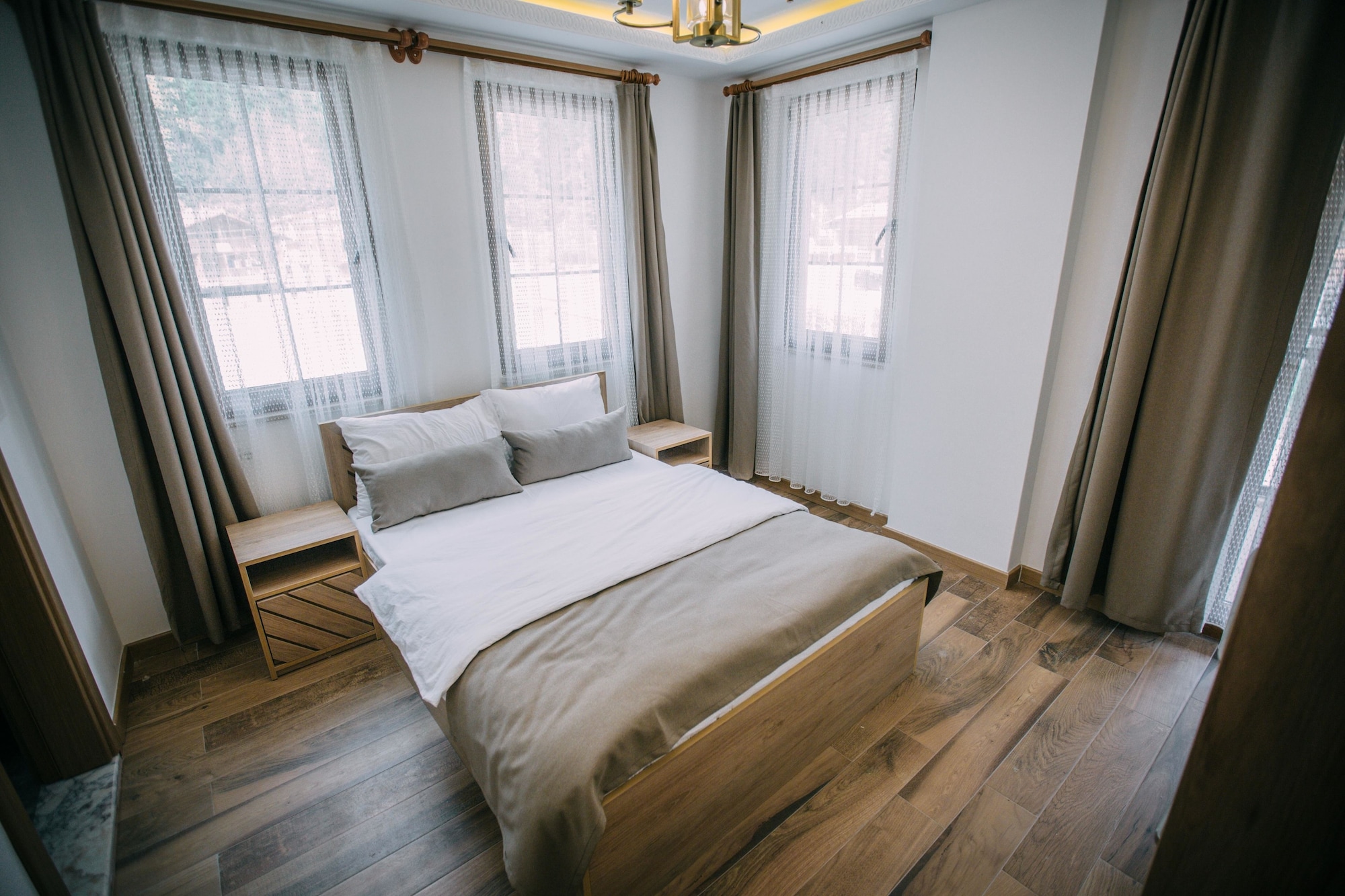 1 BEDROOM, SUPERIOR, APARTMENT