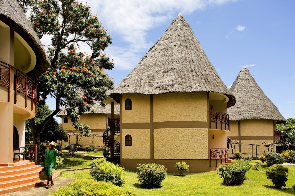 Neptune Paradise Beach Resort & Spa in DIANI BEACH