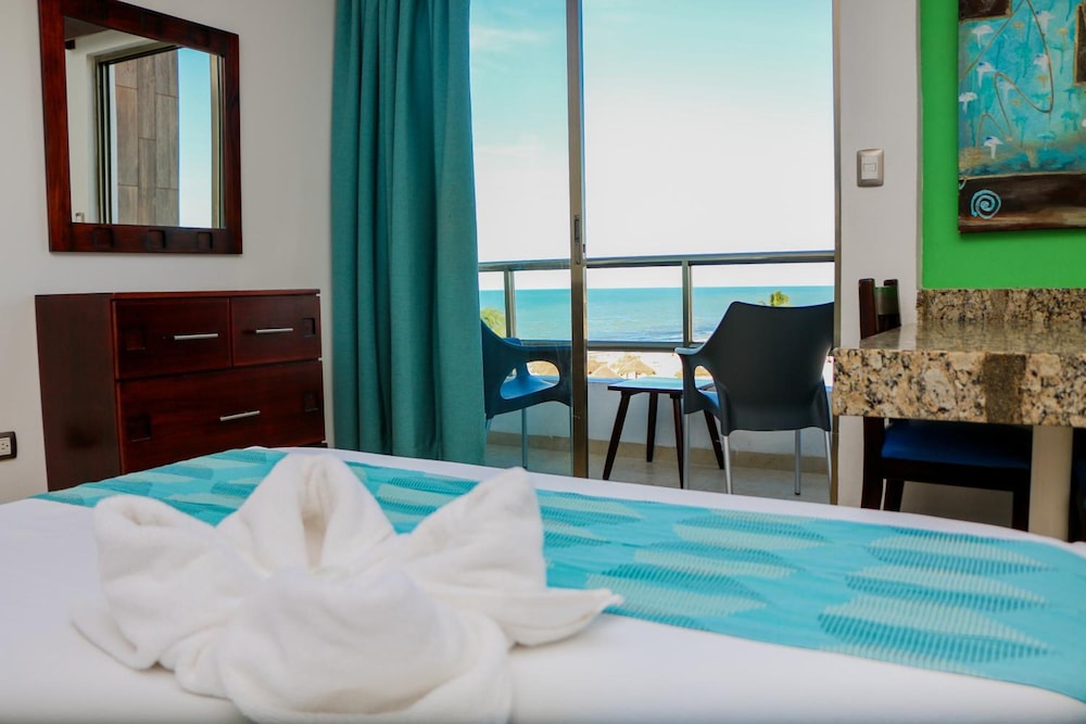 Hotel Playa Linda 11/49