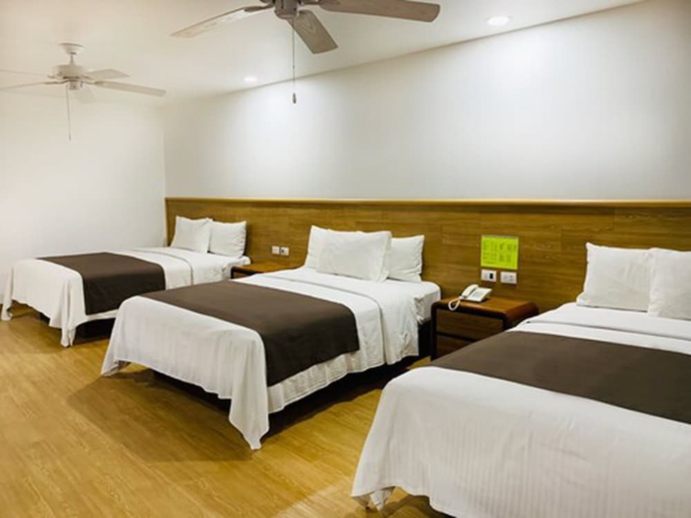Hotel San Lucas 18/66