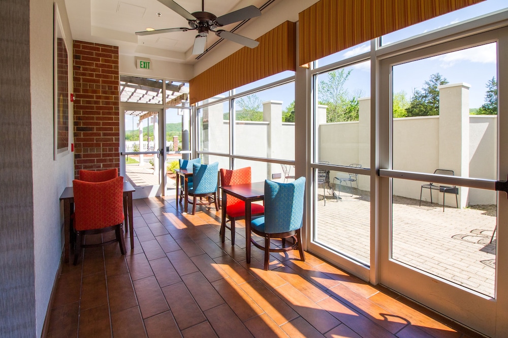 Hampton Inn And Suites Huntsville Southeast Hampton Cove Al 41/49