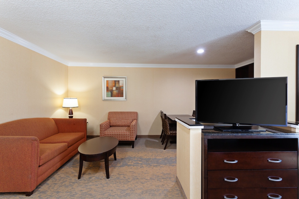 Holiday Inn San Mateo 42/65