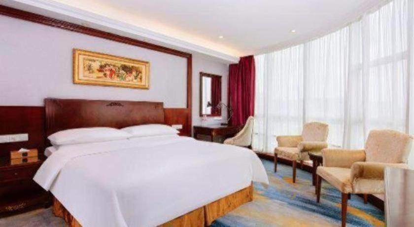 Viennahotel Dongguan Fenggang Yongsheng Street 26/50