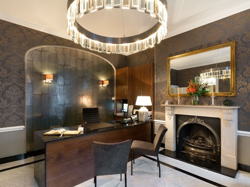 Staunton Hotel 3/65