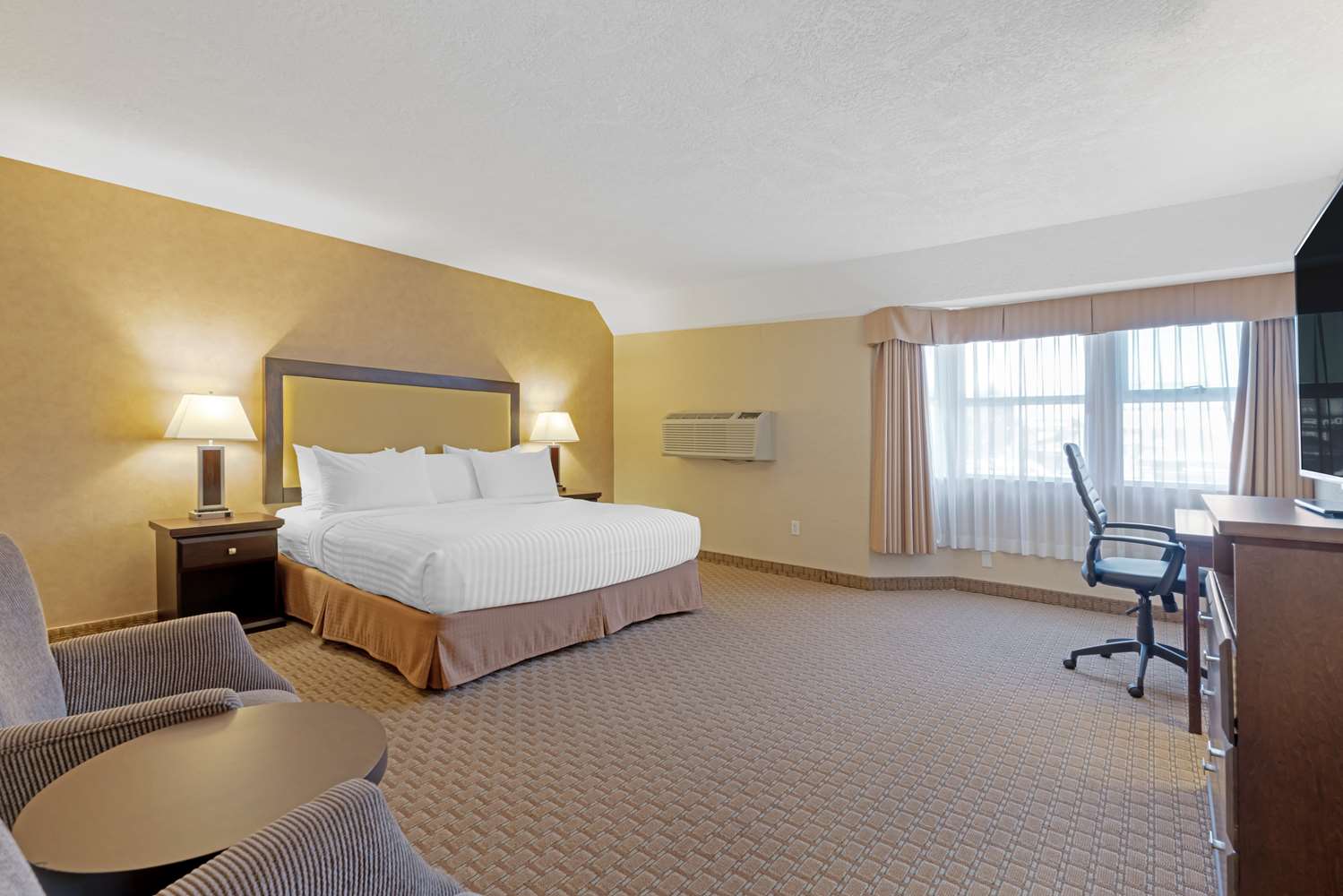 Best Western Plus Emerald Isle Hotel 9/21
