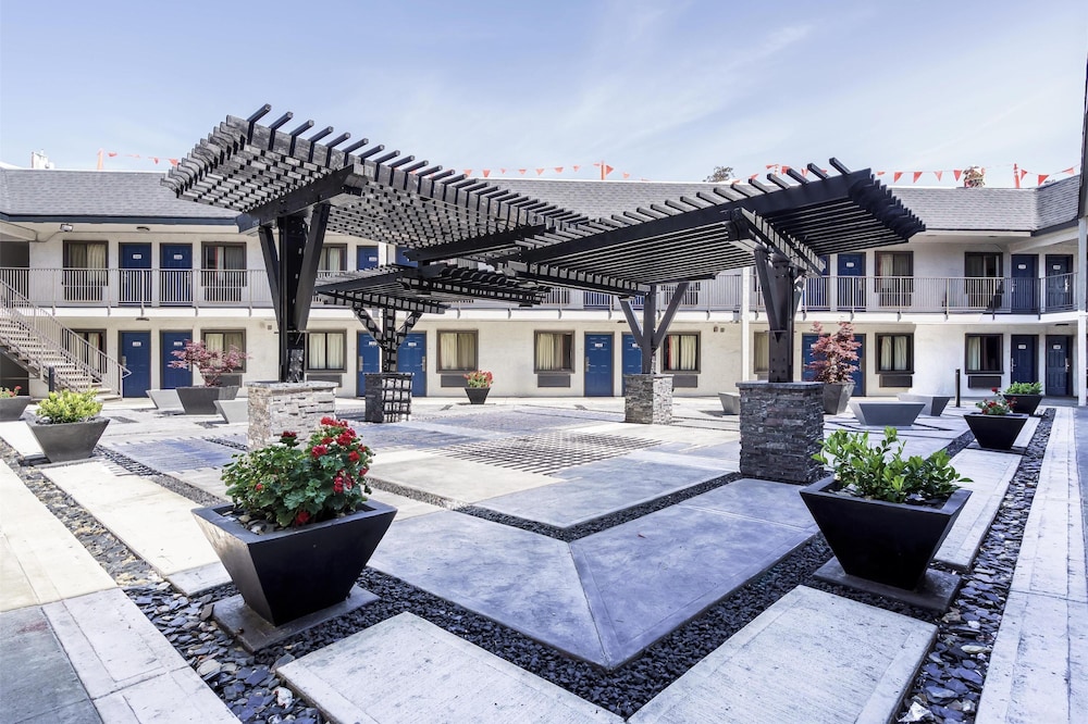 Motel6 Fremont, CA – North 45/58