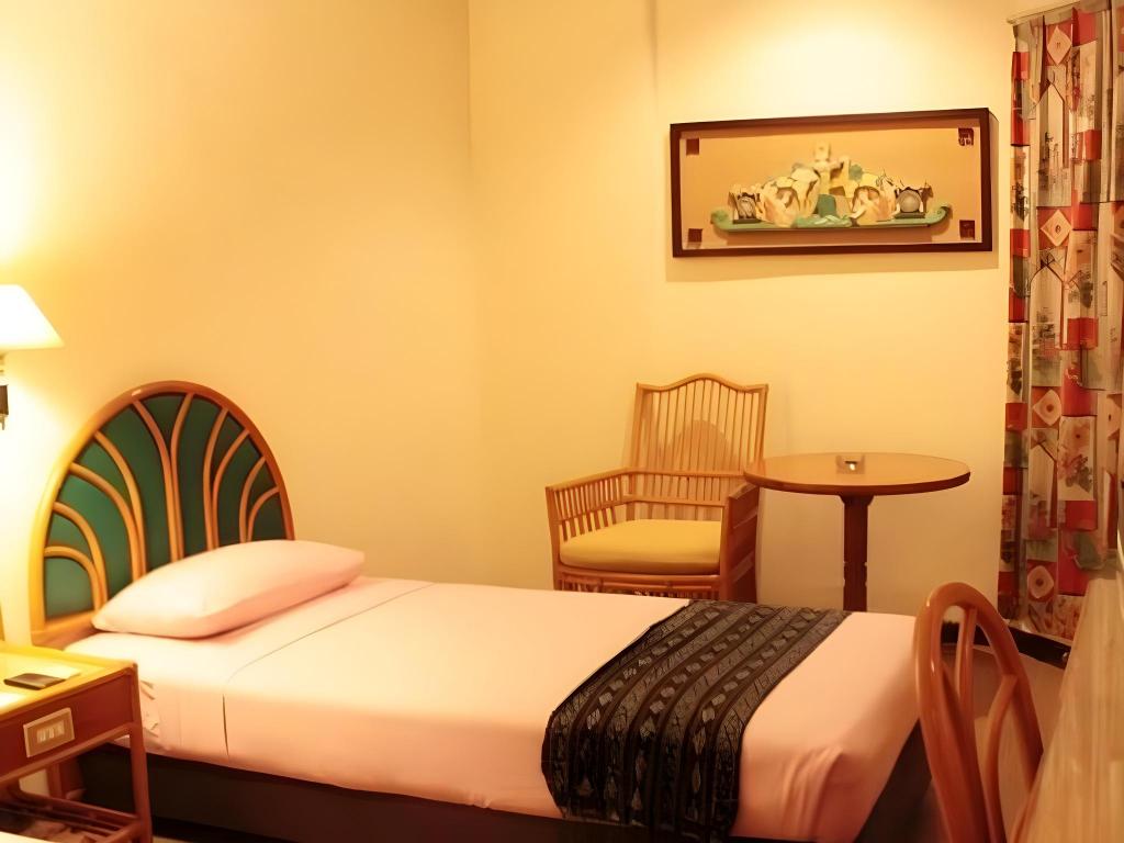 Losari Beach Inn 20/32