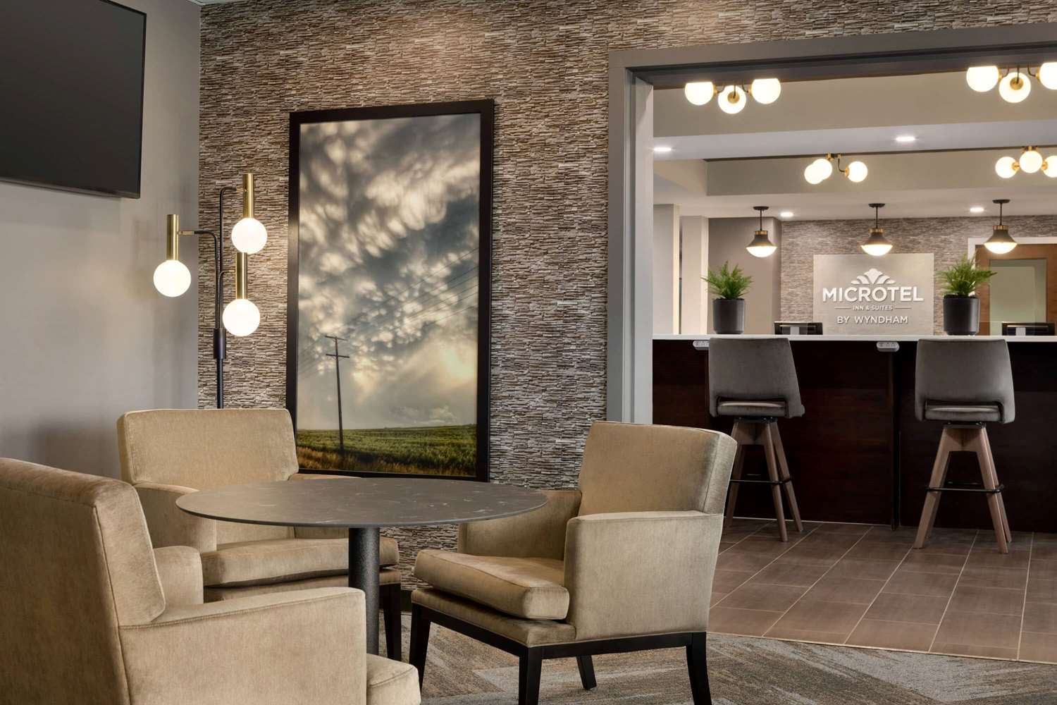 Microtel Inn Suites By Wyndham Weyburn 19/27