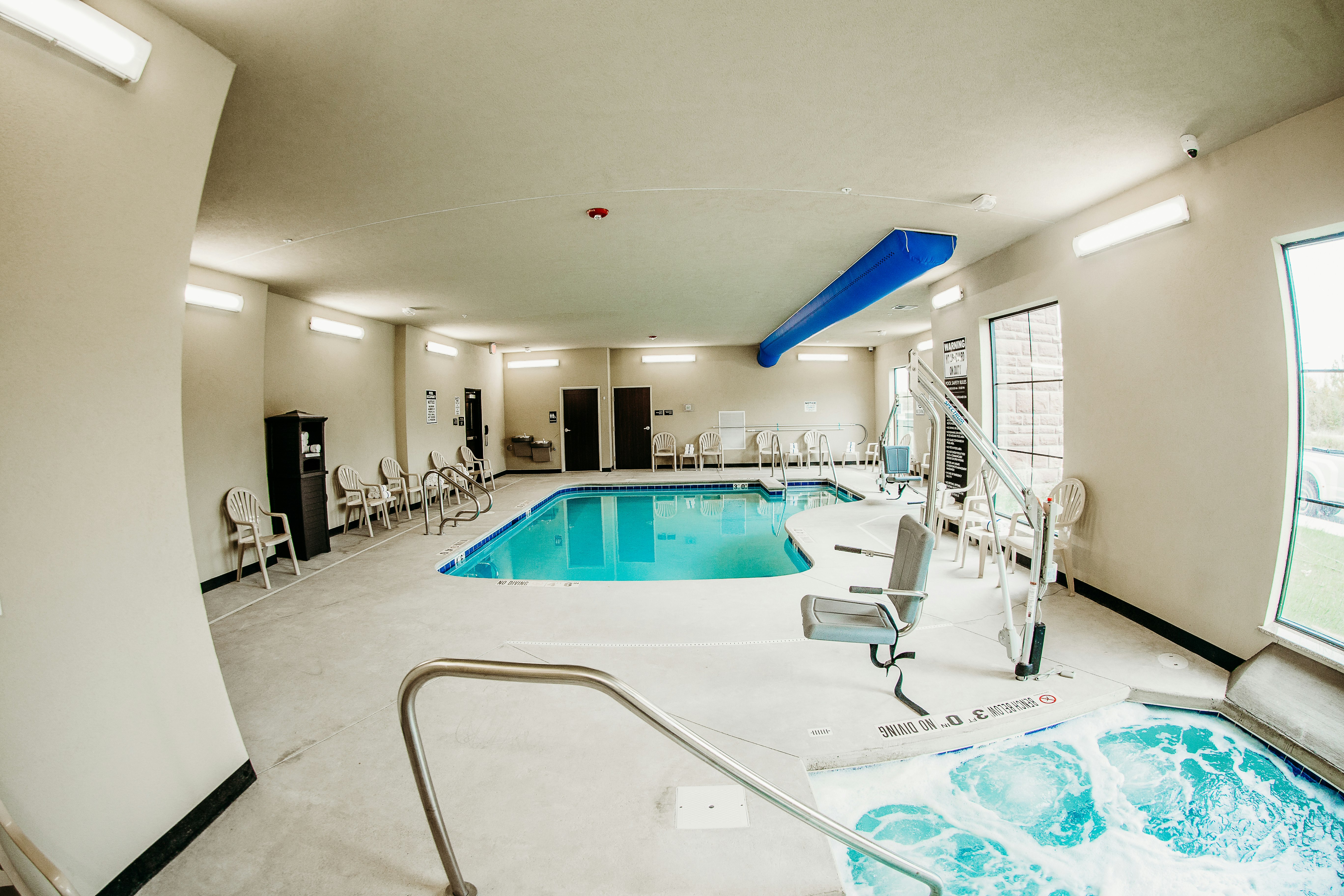 Cobblestone Hotel & Suites International Falls 11/29