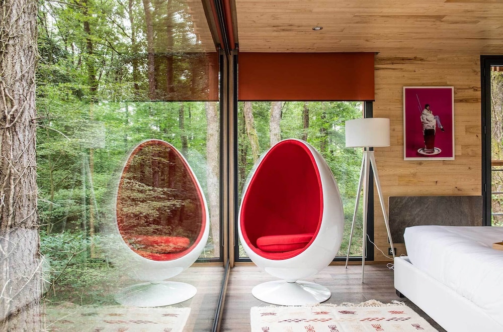 LOIRE VALLEY LODGES - HOTEL 24/50
