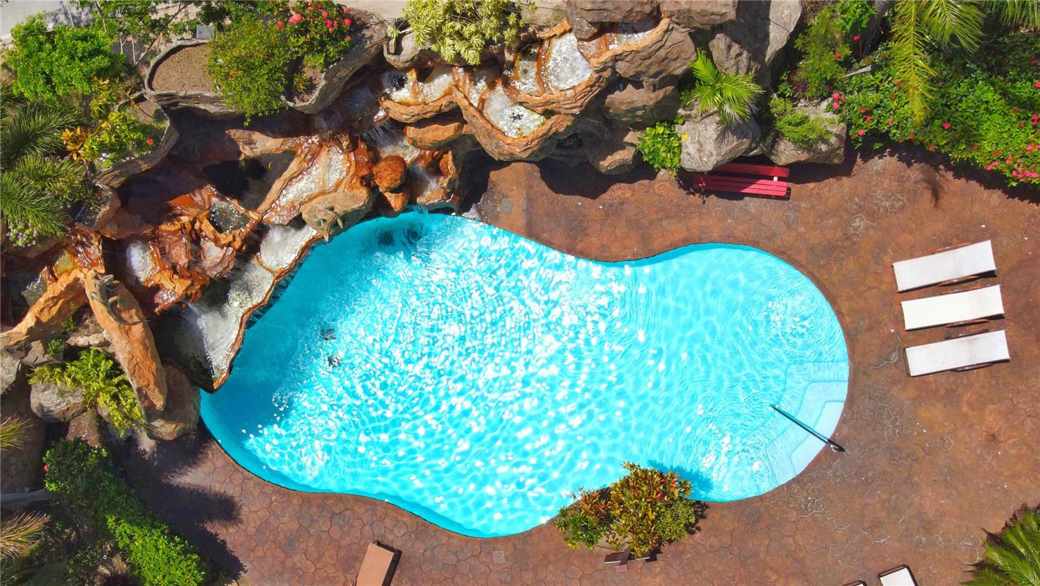 Clarion Suites Roatan at Pineapple Villas 45/46