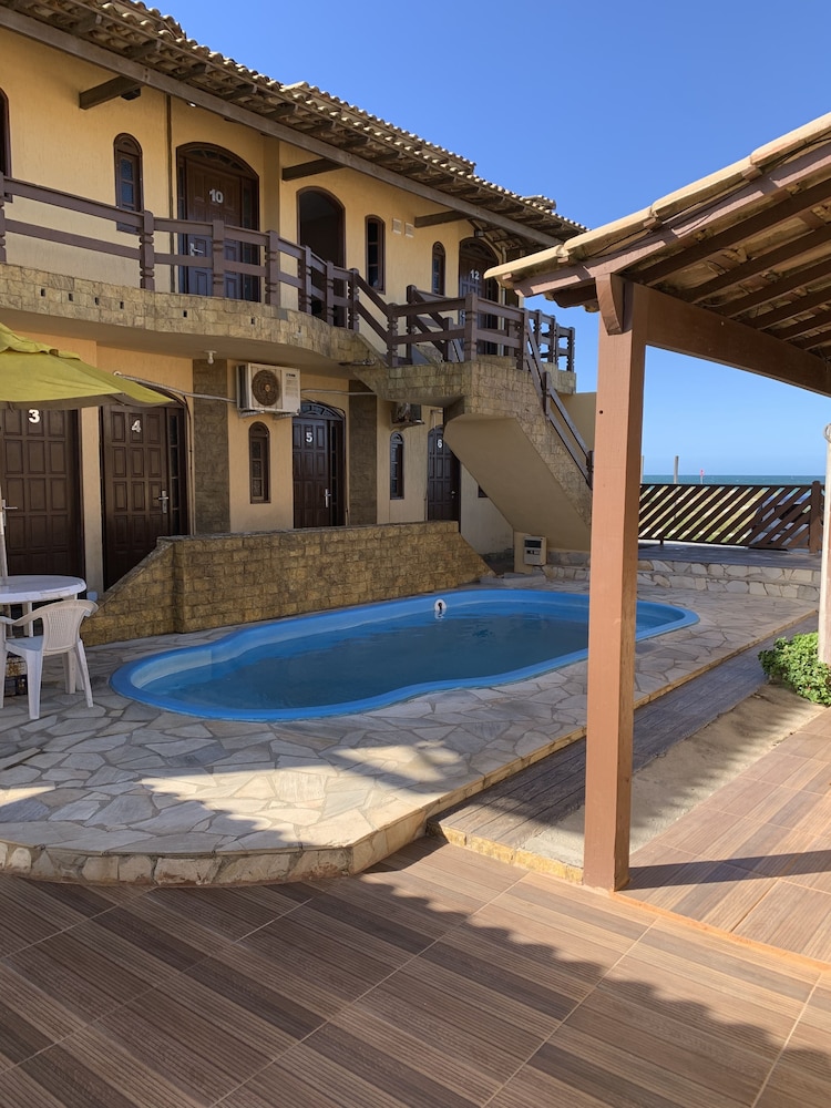 Pousada Beach House 4/53