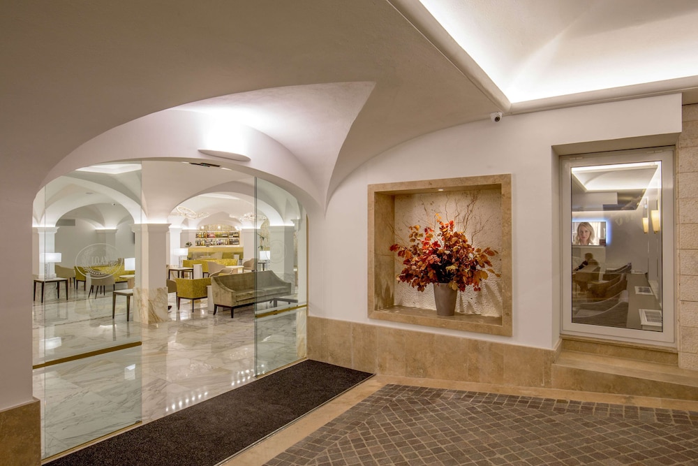Hotel Shangri-La Roma 35/60