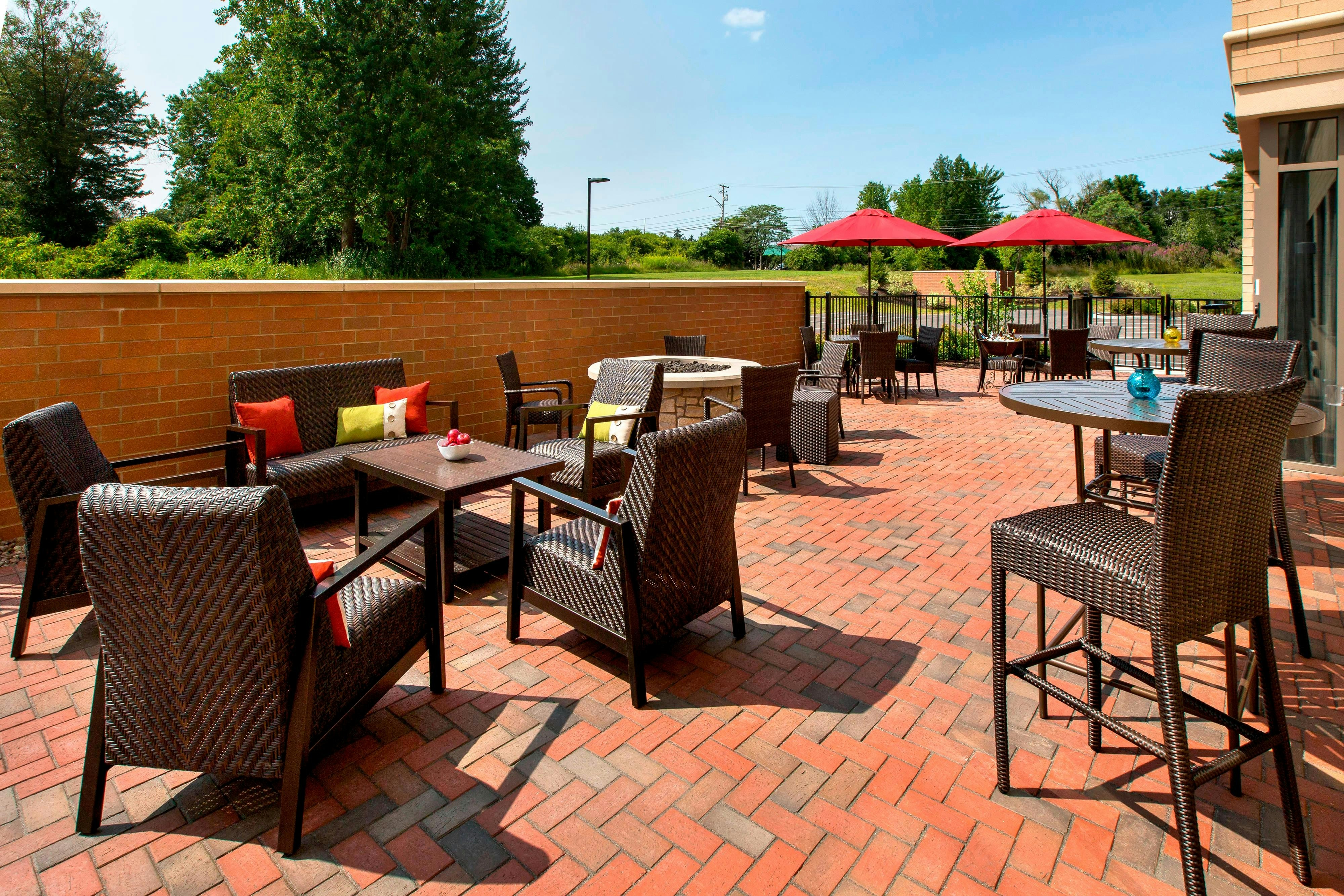 Fairfield Inn And Suites Syracuse Carrier Circle 27/39