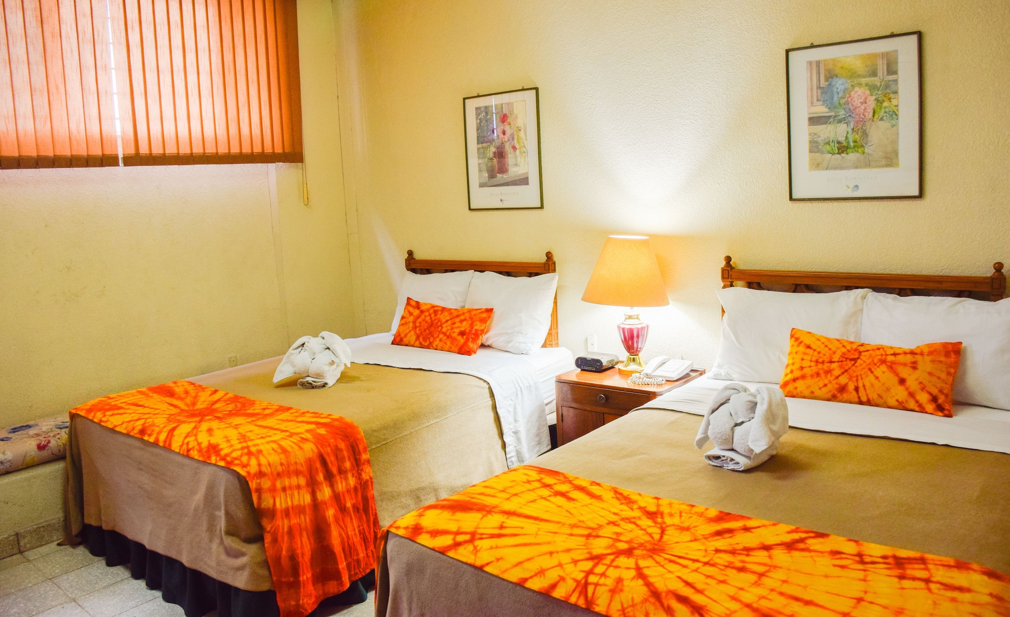 Standard, 2 Double Beds
