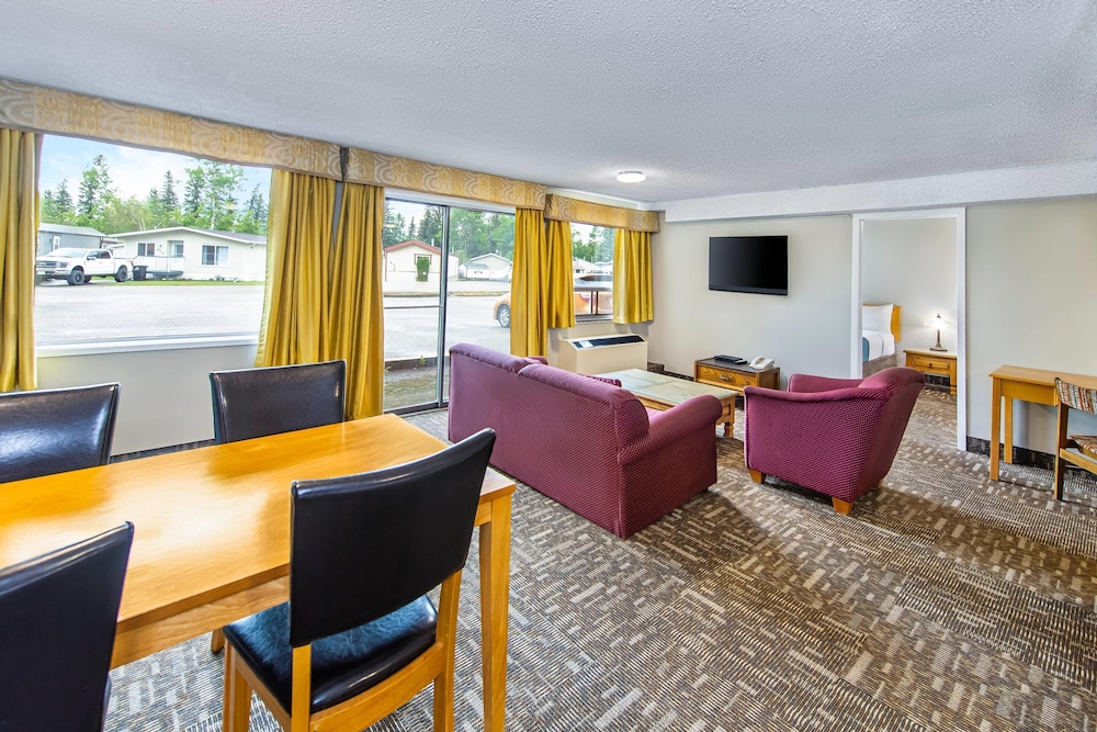 The Crestwood Hotel 40/57