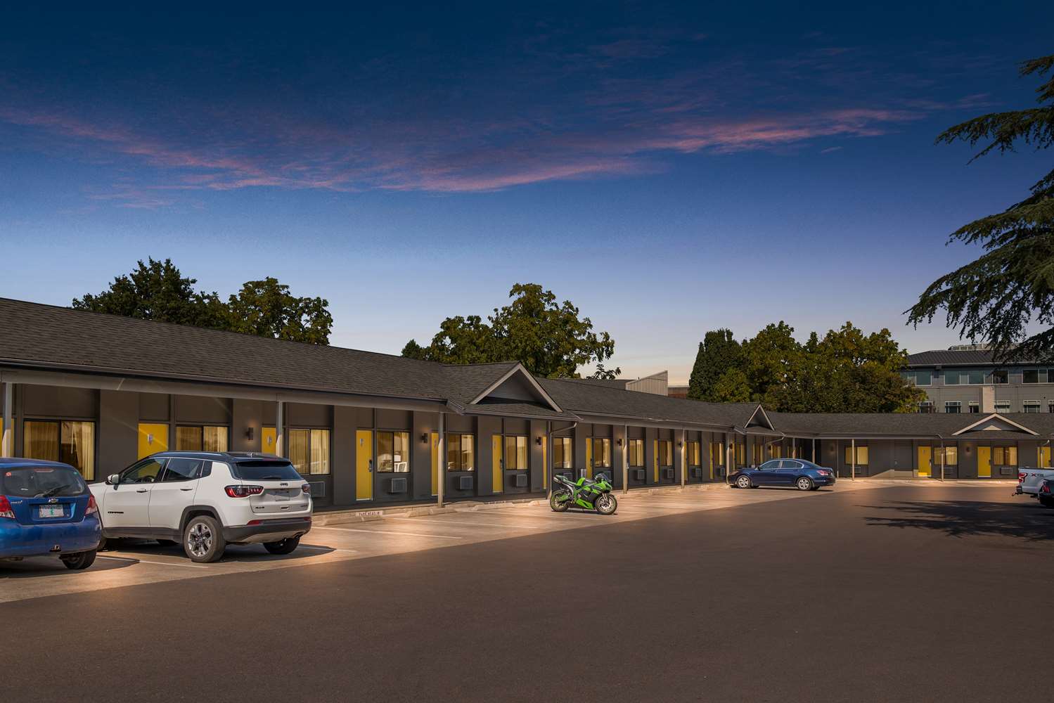 Best Western New Oregon 23/26