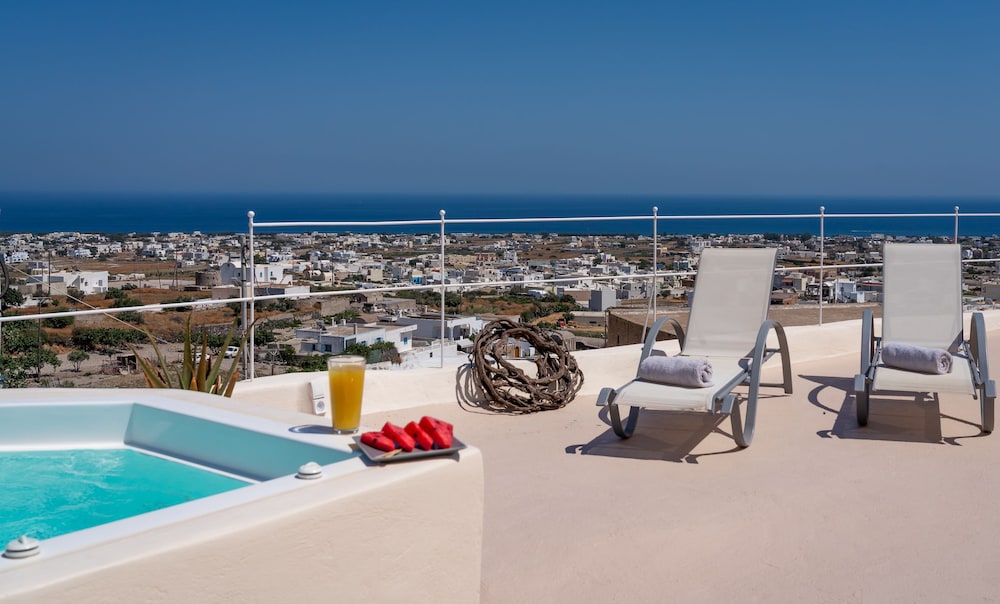 Nalas Cave Suite - Adults Only 32/50