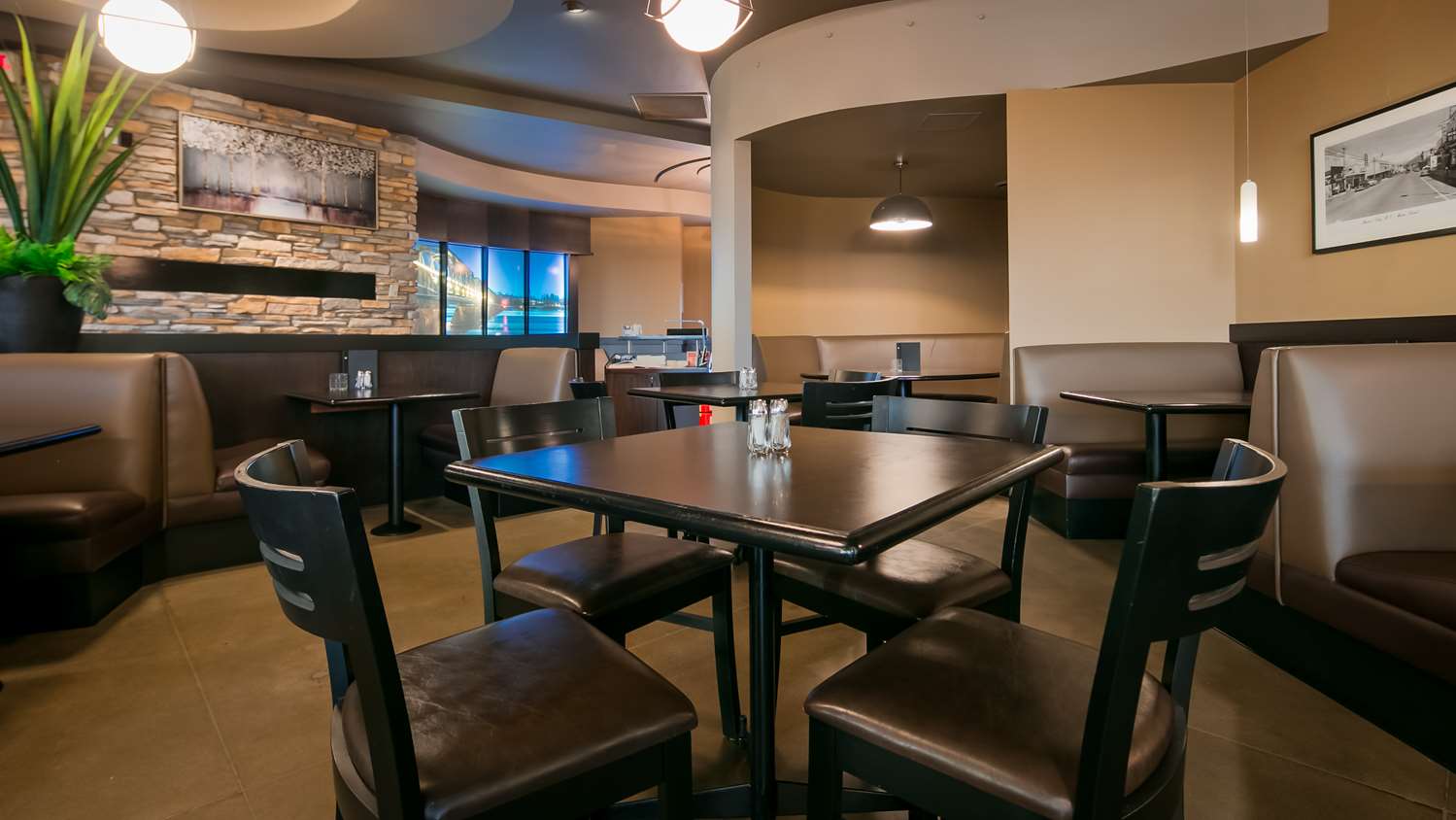 Best Western Plus Mission City Lodge 16/25