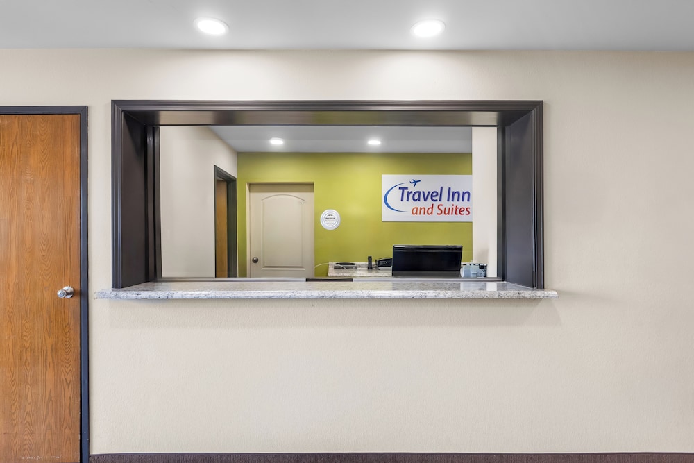 Travel Inn & Suites 6/50