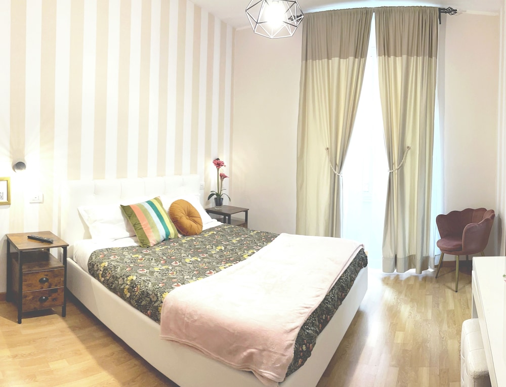 SUPERIOR, DOUBLE BED