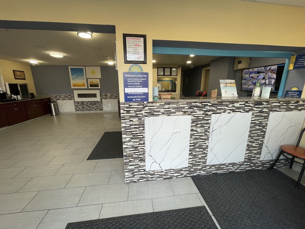 Days Inn by Wyndham Holladay 26/50