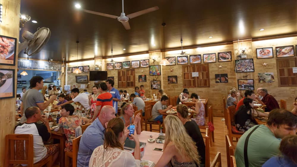 Kata Beachwalk Hotel And Bungalows 66/74