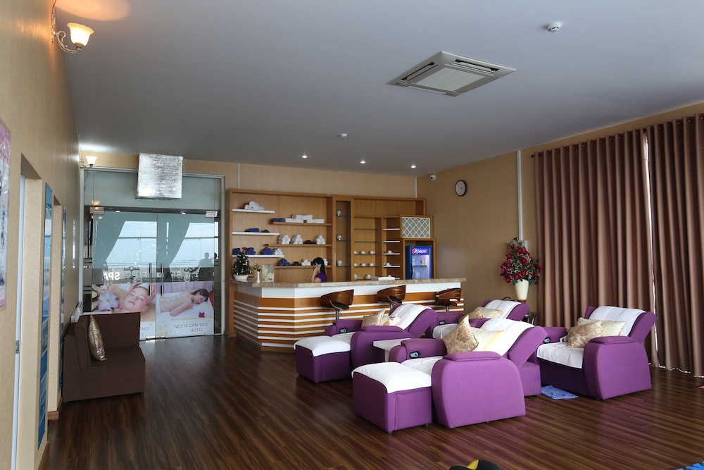 Nesta Hotel 51/64
