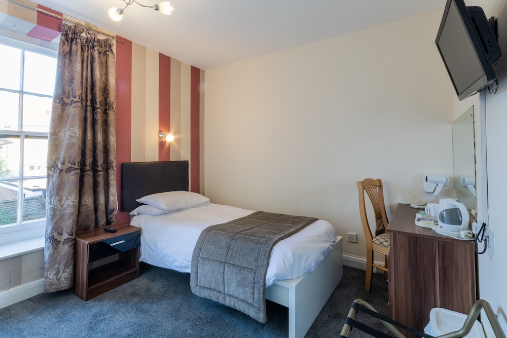 The George Hotel 17/50