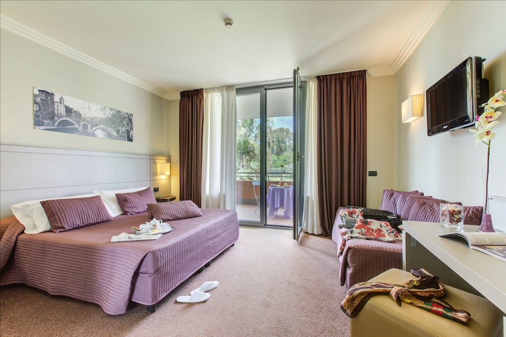 Ardeatina Park Hotel 15/24