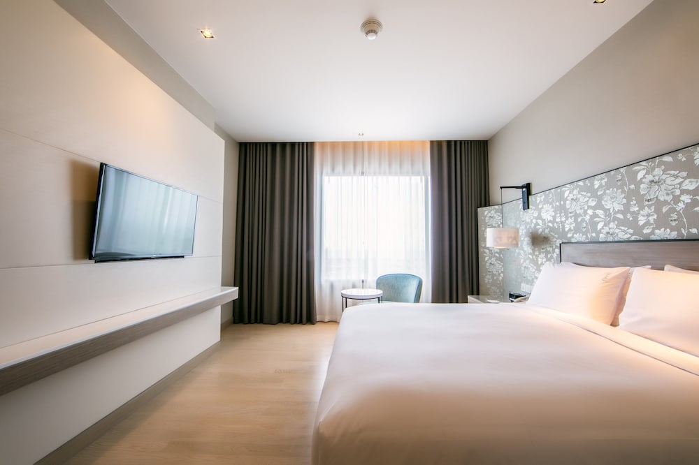 Holiday Inn & Suites Rayong City Centre