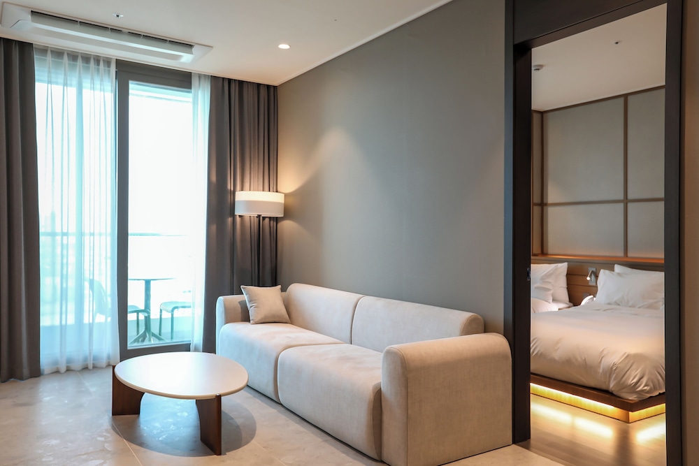 Hotel Around Sokcho 46/62
