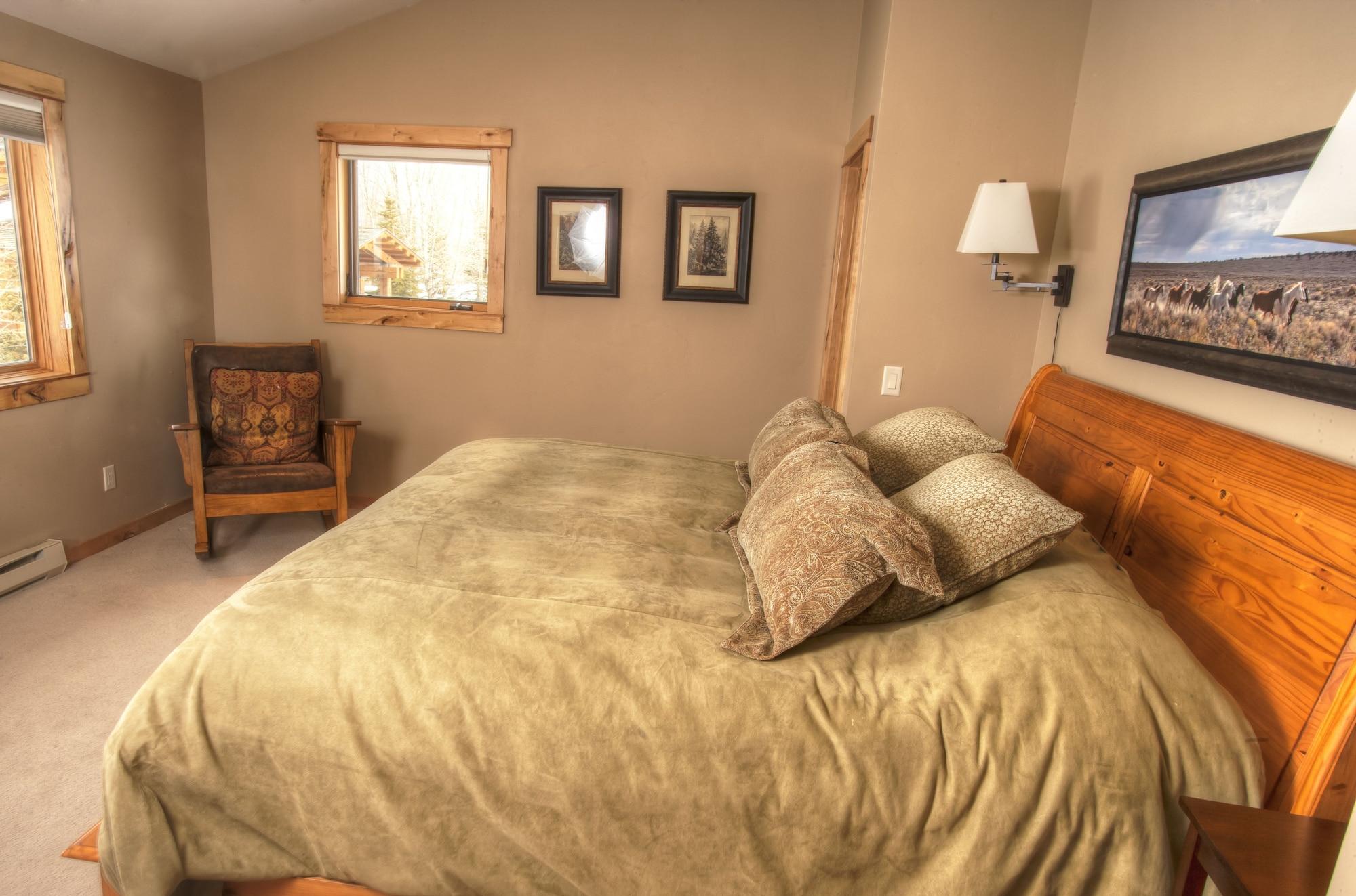 4 Bedrooms, Luxury, House, Mountain View